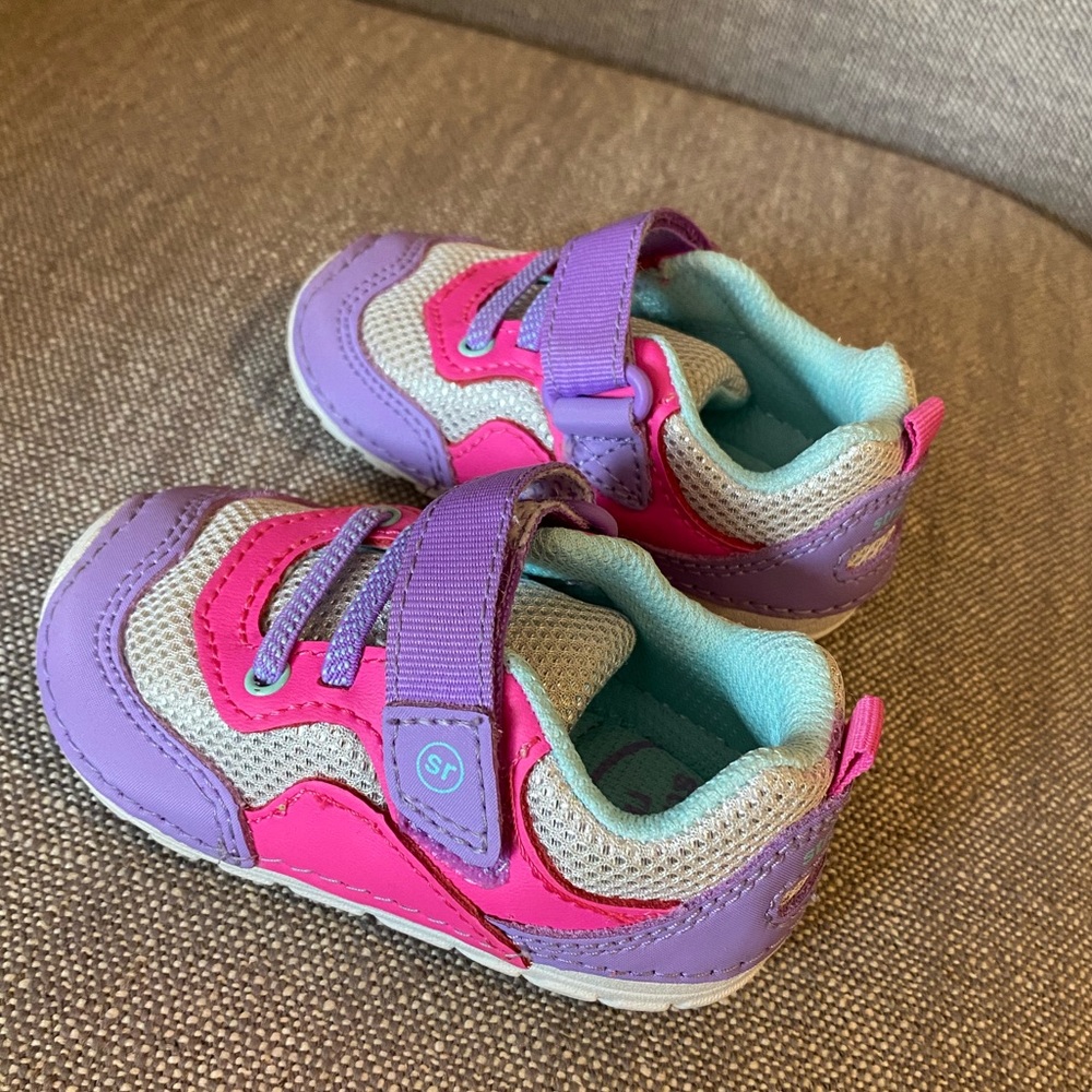 Stride rite size 4 sneakers